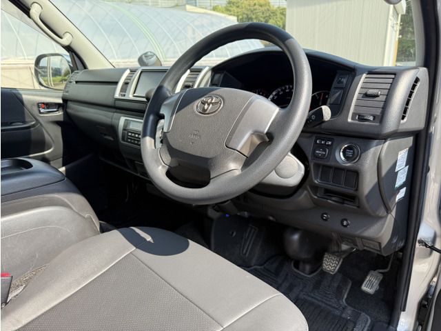 TOYOTA HIACE VAN 2WD 2017 Image 31