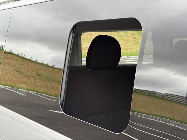 TOYOTA HIACE VAN 4WD 2020 Image 31