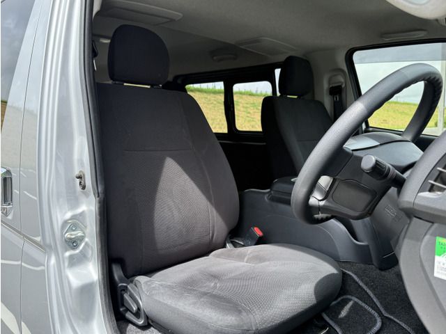 TOYOTA HIACE VAN 4WD 2020 Image 31