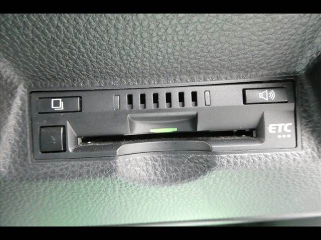 TOYOTA YARIS HYBRID 2021 Image 31