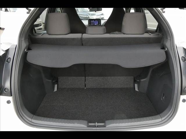 TOYOTA YARIS HYBRID 2021 Image 31