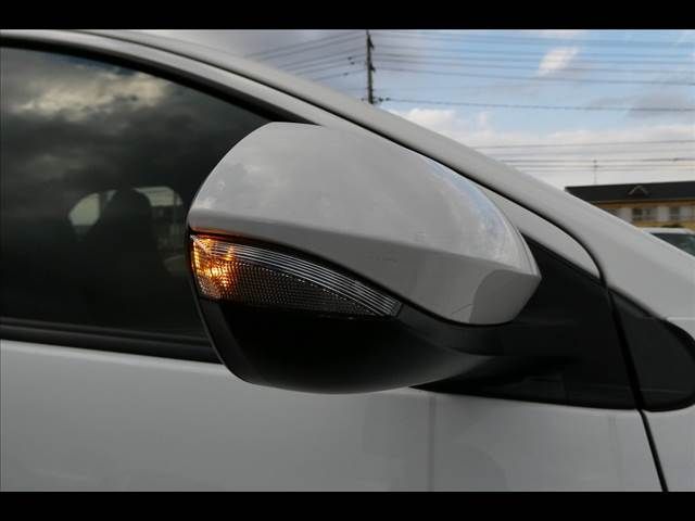 TOYOTA YARIS HYBRID 2021 Image 31