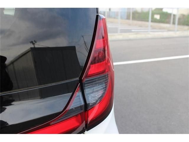 TOYOTA NOAH HYBRID 2022 Image 31