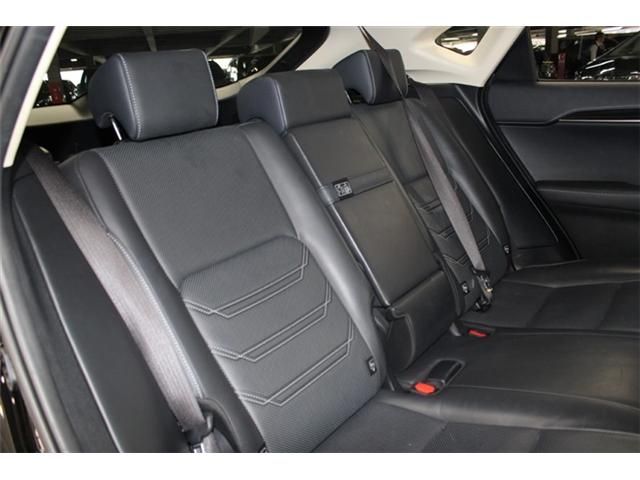 TOYOTA LEXUS NX300H 2014 Image 31