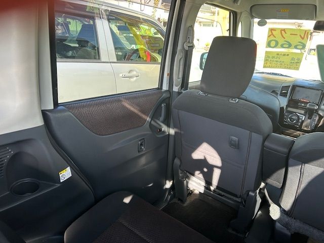 NISSAN ROOX 2013 Image 31