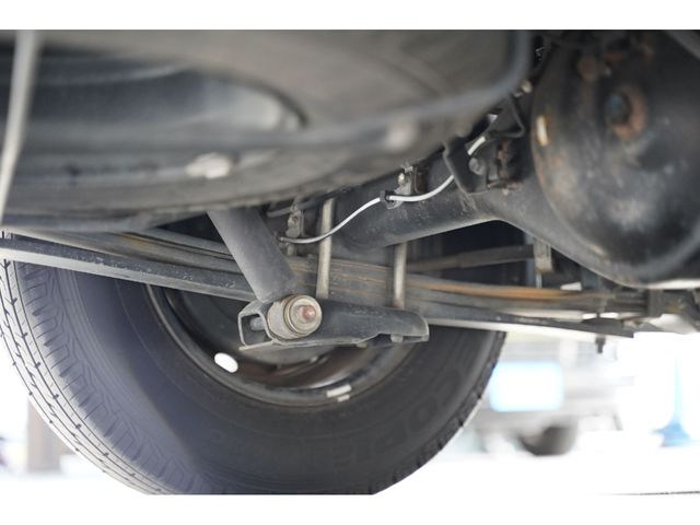 TOYOTA HIACE VAN 4WD 2015 Image 31