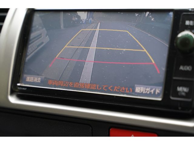 TOYOTA HIACE VAN 4WD 2015 Image 31