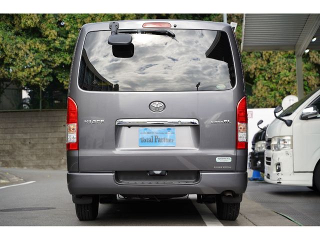 TOYOTA HIACE VAN 4WD 2015 Image 31