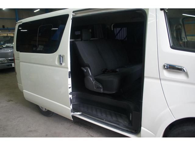 TOYOTA HIACE VAN 2WD 2020 Image 31
