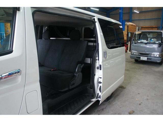 TOYOTA HIACE VAN 2WD 2020 Image 31