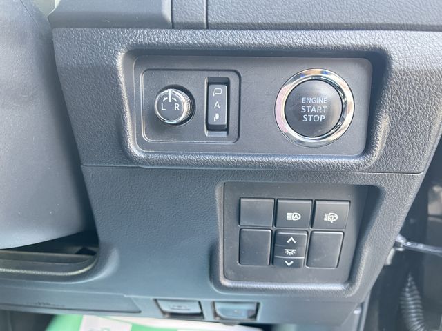 TOYOTA LANDCRUISER PRADO 2021 Image 31