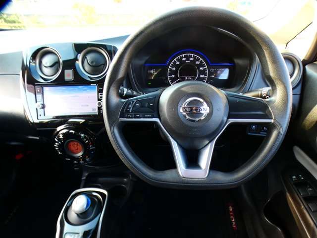 NISSAN NOTE 2016 Image 31