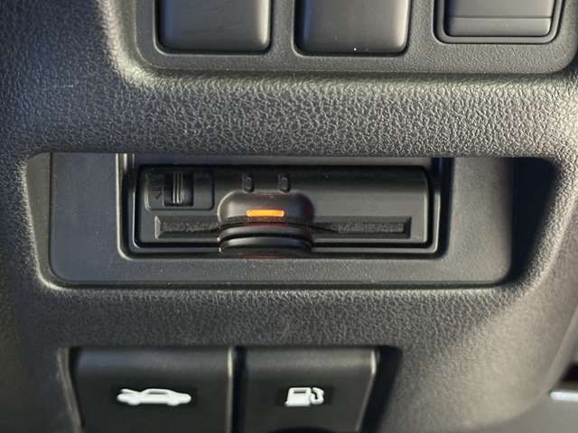 NISSAN JUKE 2015 Image 31