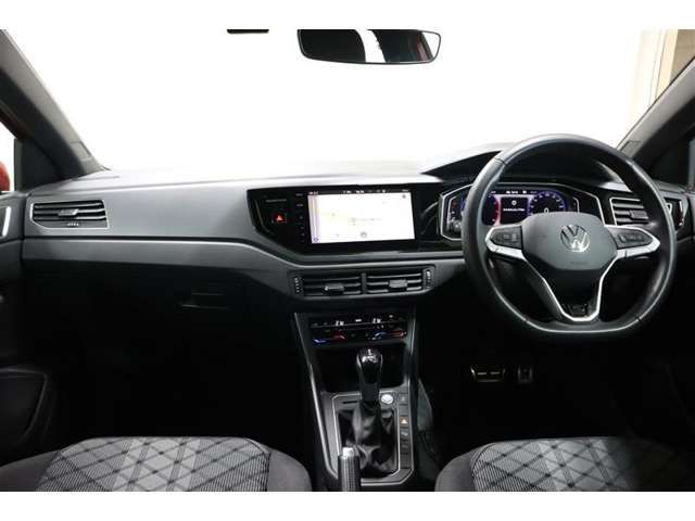 VOLKSWAGEN POLO 2022 Image 31