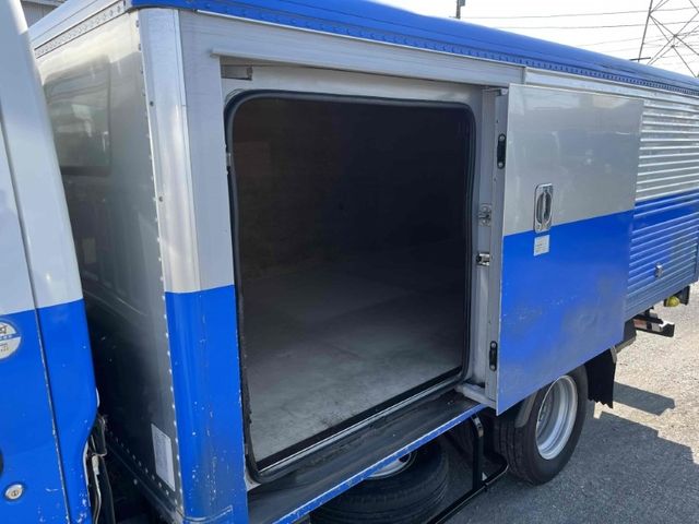 ISUZU ELF 2018 Image 31