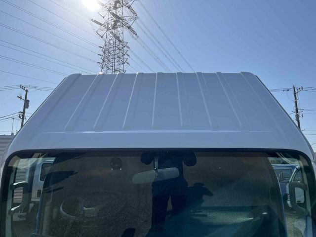 ISUZU ELF 2018 Image 31