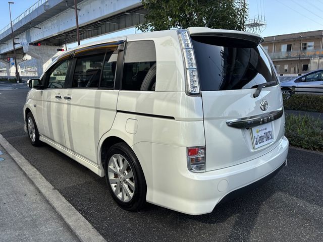 TOYOTA ISIS 2012 Image 31