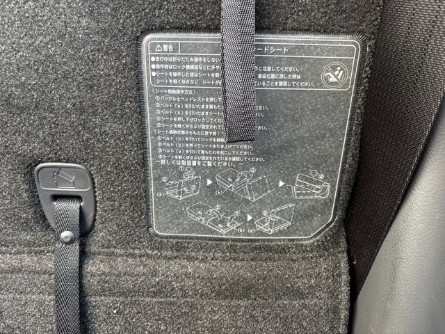 TOYOTA ISIS 2012 Image 31