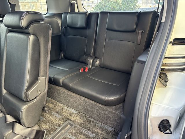 TOYOTA ISIS 2012 Image 31