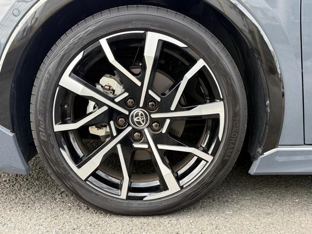 TOYOTA PRIUS PHV 2023 Image 31