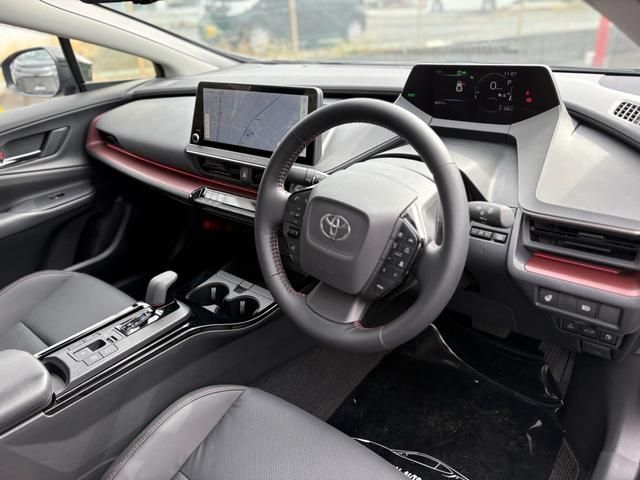 TOYOTA PRIUS PHV 2023 Image 31