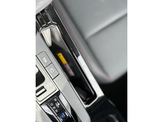 TOYOTA PRIUS PHV 2023 Image 31