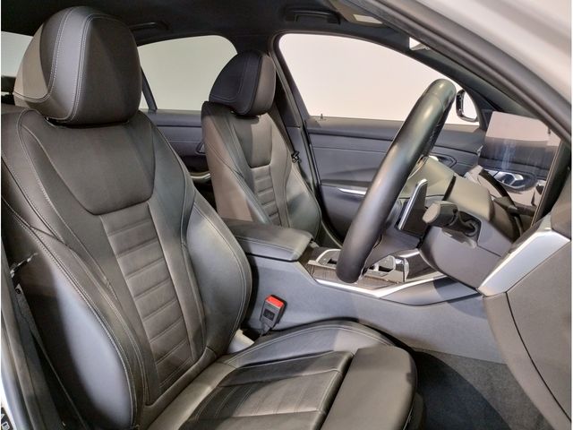 BMW 3SERIES SEDAN 2022 Image 31