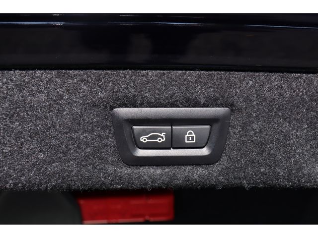 BMW 5SERIES SEDAN 2018 Image 31