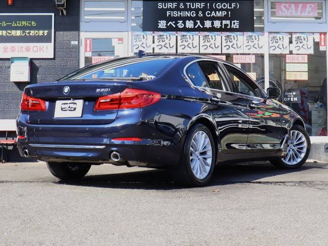 BMW 5SERIES SEDAN 2018 Image 31