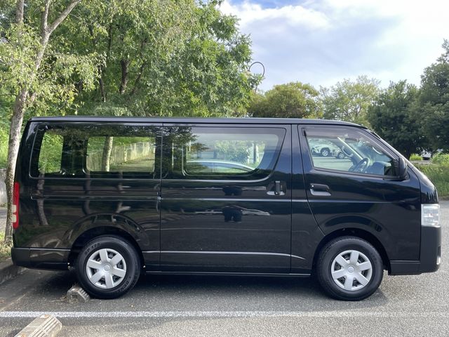 TOYOTA HIACE VAN 2WD 2020 Image 31