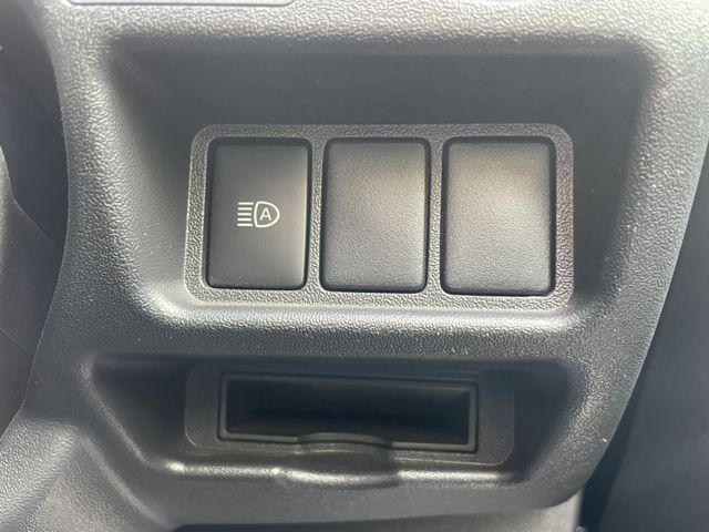 TOYOTA HIACE VAN 2WD 2020 Image 31