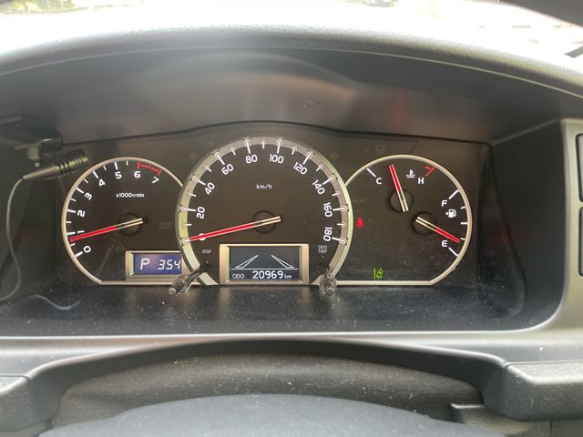 TOYOTA HIACE VAN 2WD 2020 Image 31