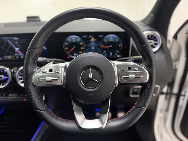 MERCEDES BENZ GLA CL 2020 Image 31