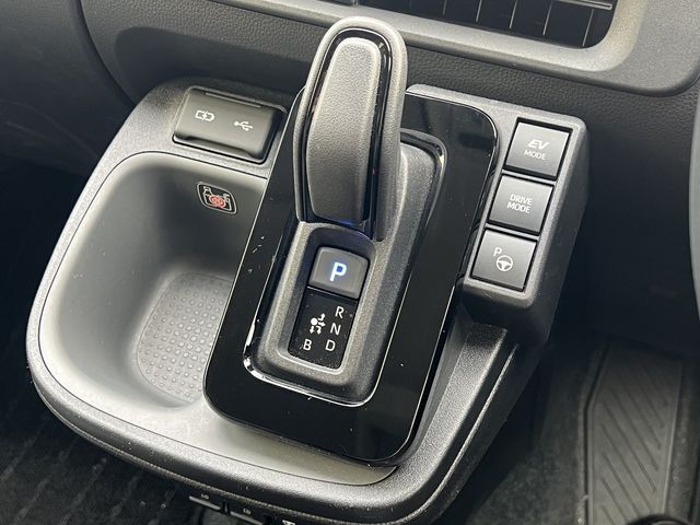 TOYOTA SIENTA HYBRID 2022 Image 31