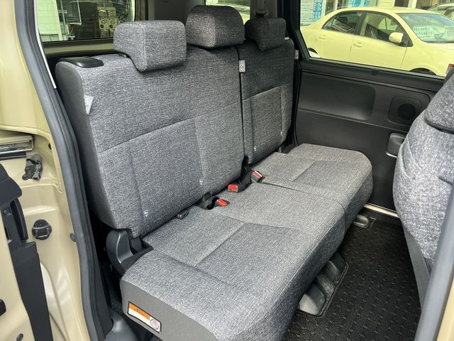 TOYOTA SIENTA HYBRID 2022 Image 31