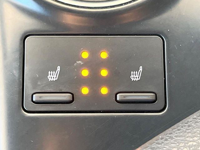 TOYOTA CAMRY HYBRID 2019 Image 31