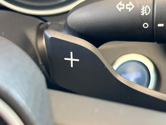 TOYOTA CAMRY HYBRID 2019 Image 31