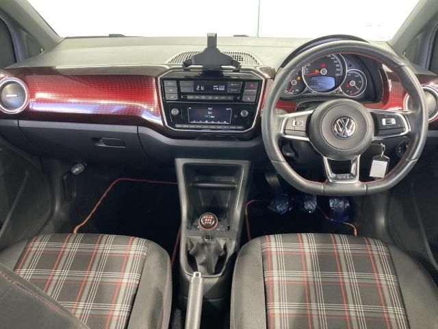 VOLKSWAGEN UP! 2019 Image 31