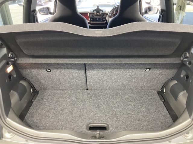 VOLKSWAGEN UP! 2019 Image 31
