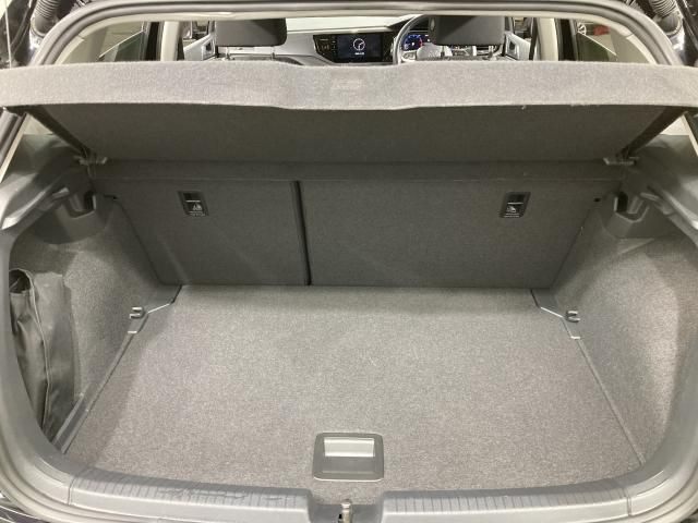 VOLKSWAGEN POLO 2023 Image 31