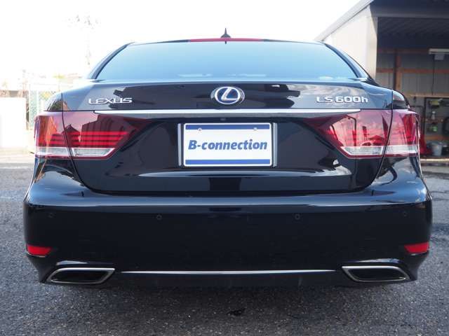 TOYOTA LEXUS LS600H 2012 Image 31