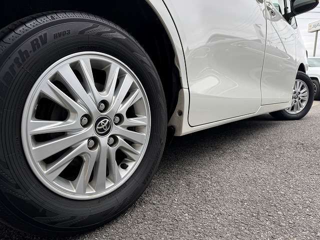 TOYOTA VOXY 2014 Image 31