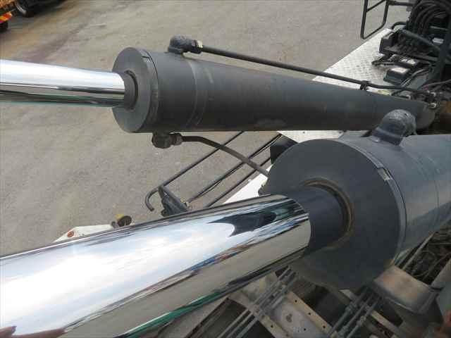 MITSUBISHI FUSOU SUPER GREAT 2011 Image 31