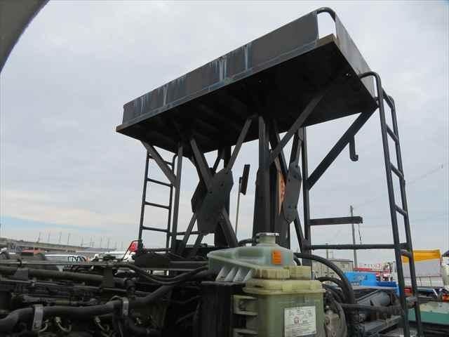 MITSUBISHI FUSOU SUPER GREAT 2011 Image 31