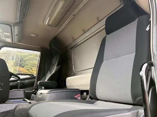 HINO PROFIA 2015 Image 31