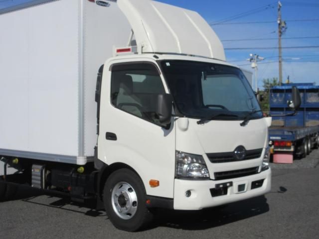 HINO DUTRO 2017 Image 31