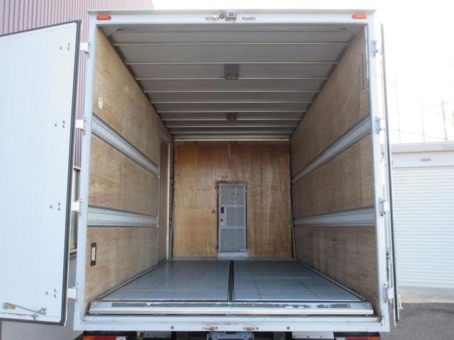 HINO DUTRO 2017 Image 31