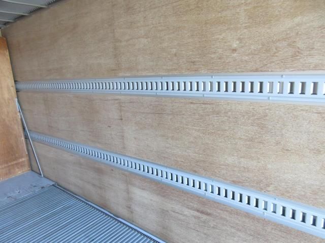 HINO DUTRO 2017 Image 31