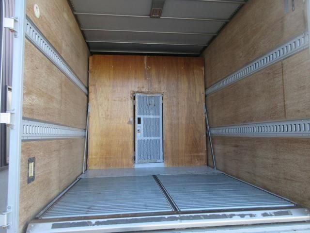 HINO DUTRO 2017 Image 31