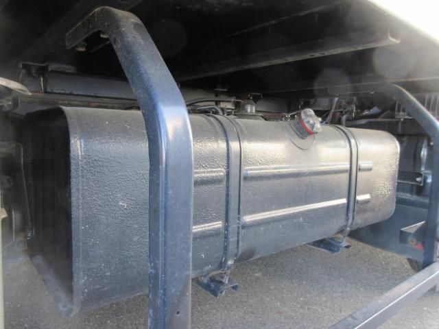 HINO DUTRO 2017 Image 31